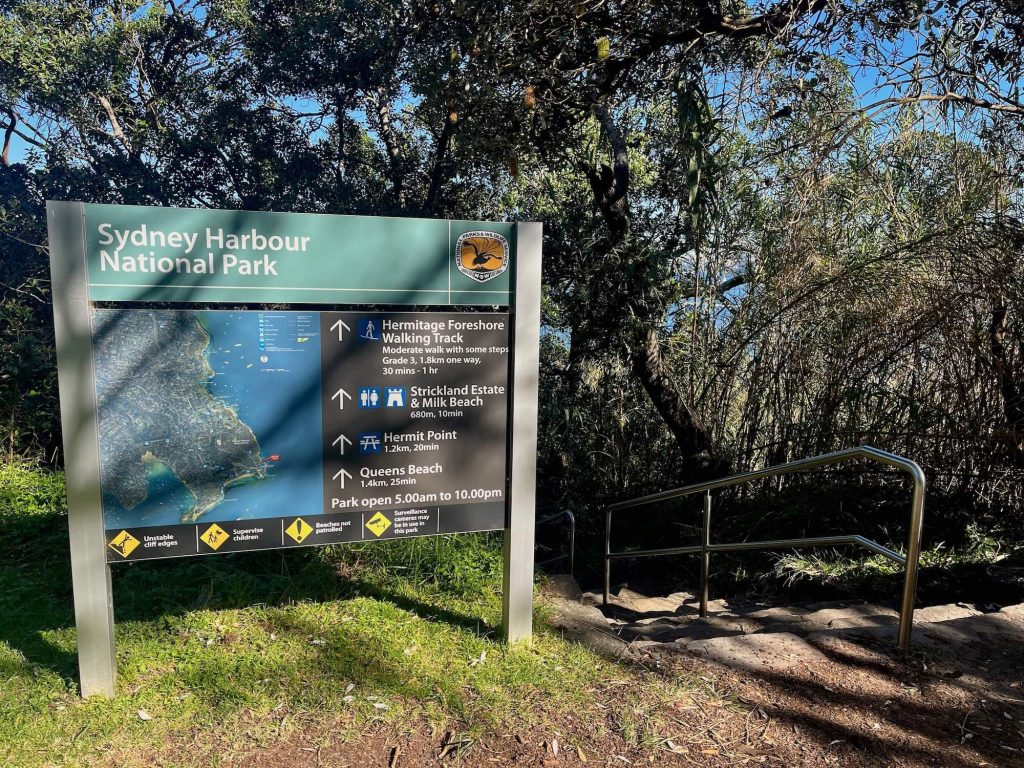 Hermitage Foreshore Walk in Sydney Harbour National Park