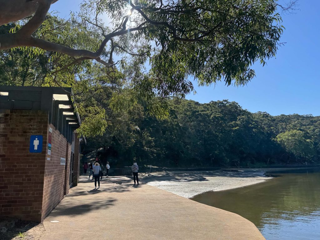 Amenities block at Oatley Park Baths