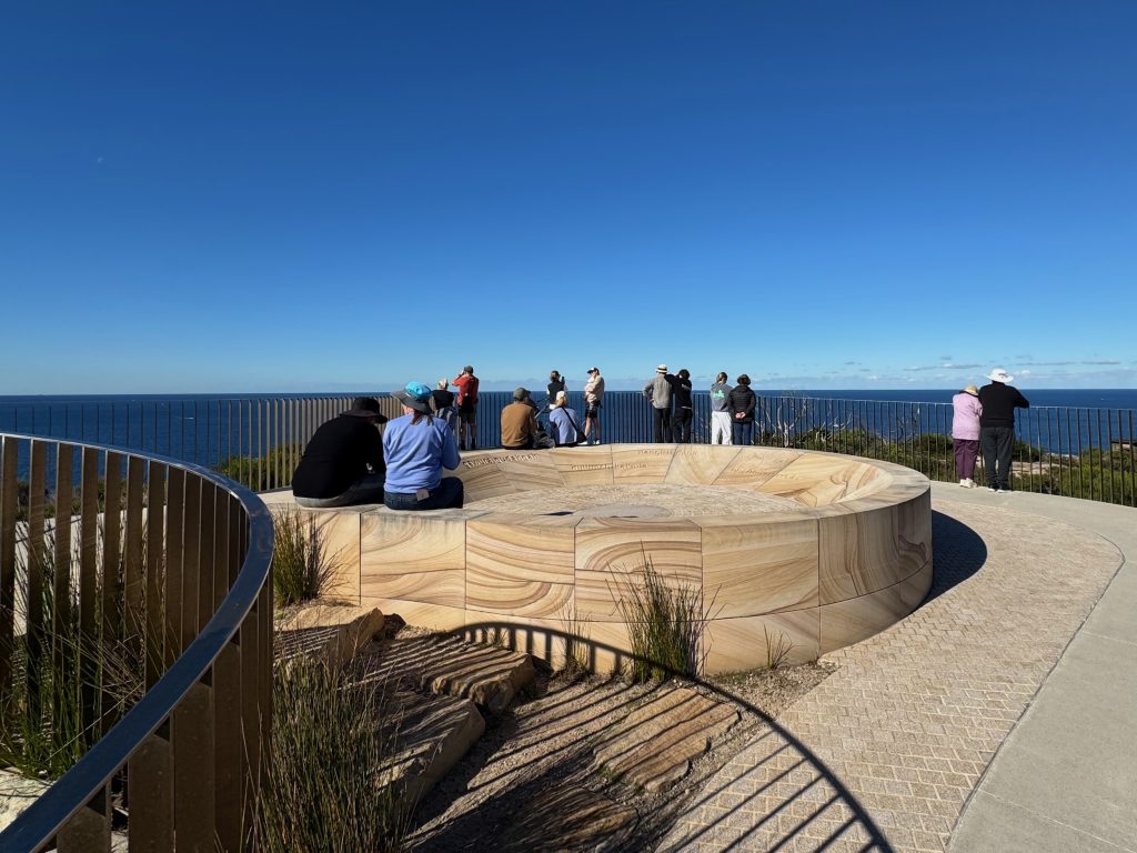 Fairfax Walk at North Head in Manly Yiningma Lookout on the Fairfax Walk at North Head in Manly