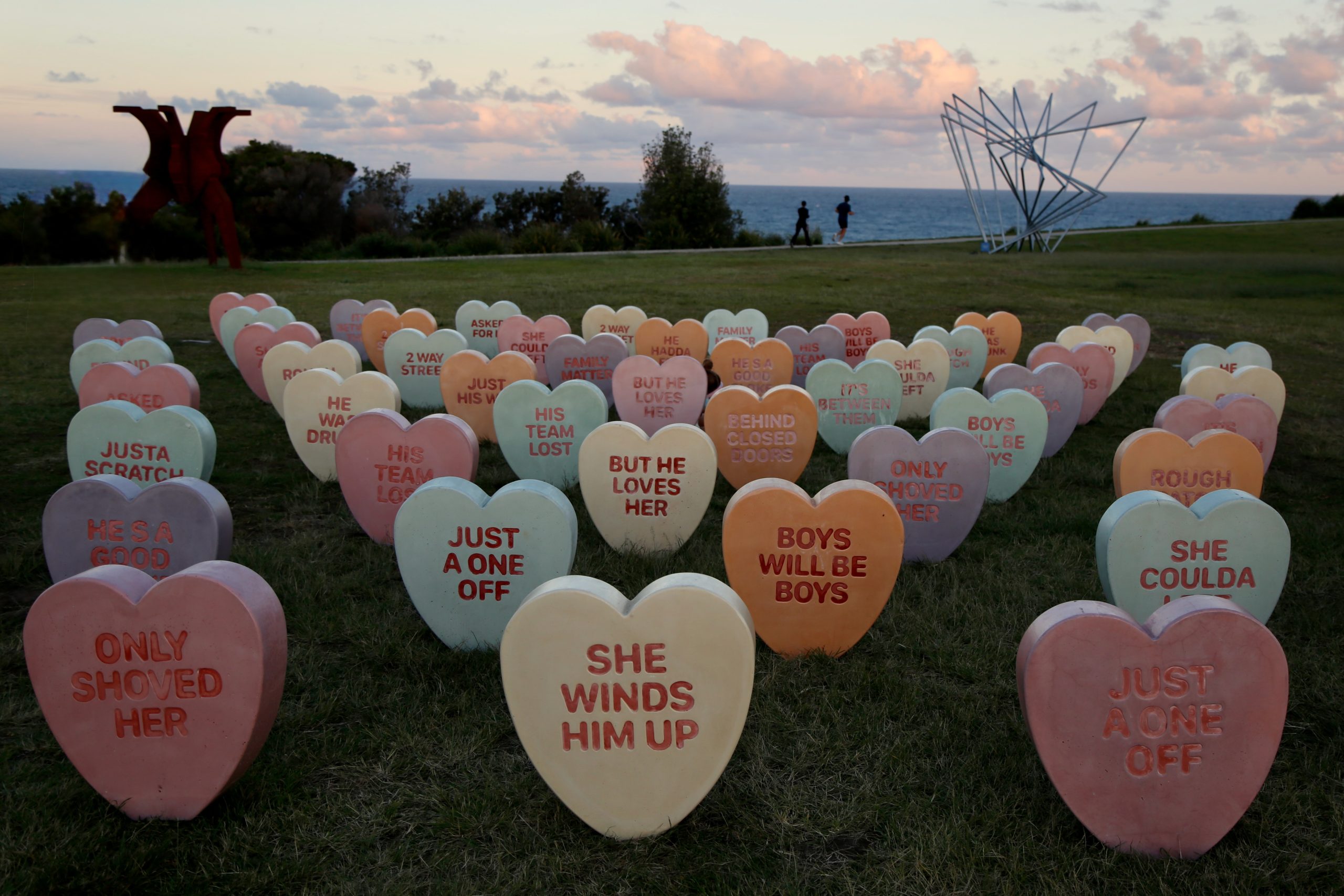 Sweethearts at Sculpture by the Sea 2026